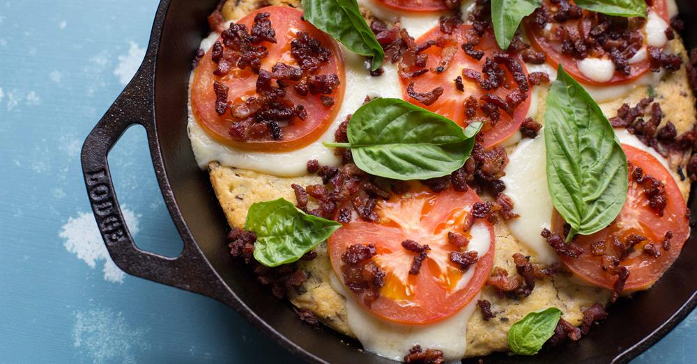 MEDITERRANEAN CORNBREAD CAPRESE SKILLET