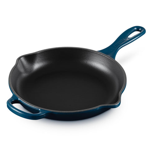 LE CREUSET 10.25" SIGNATURE IRON HANDLE SKILLET  - NUIT