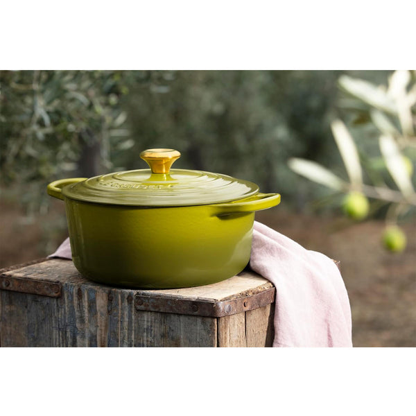 Le Creuset 7.25 qt. Signature Round Dutch Oven - Olive