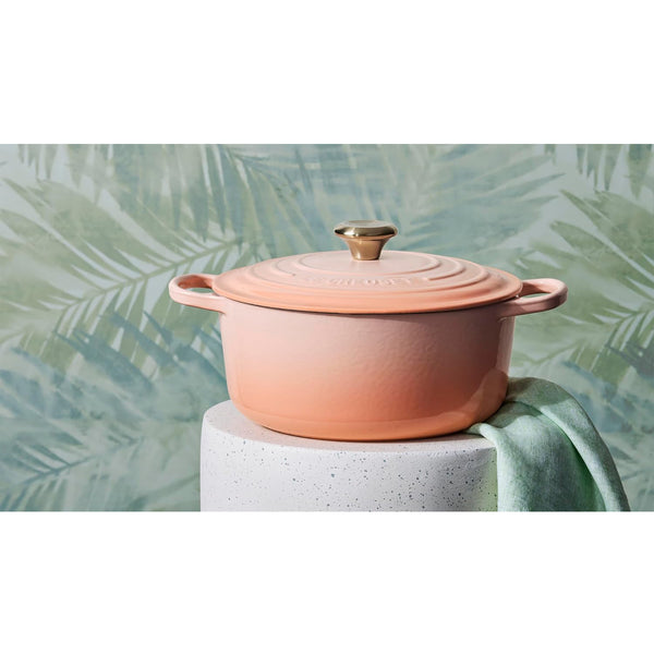 Le Creuset 7.25 qt. Signature Round Dutch Oven - Peche
