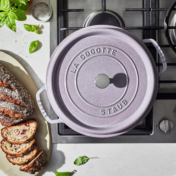 STAUB  7-QT ROUND DUTCH OVEN - LILAC