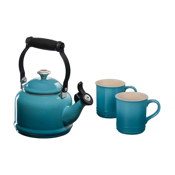 Le Creuset Demi Kettle w/ SS Knob & 2 Mug Set - Caribbean