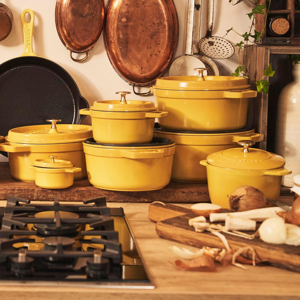 Staub 5.5-Qt Round Dutch Oven - Citron