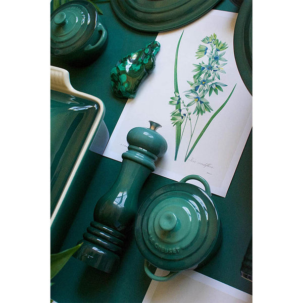 Le Creuset 1.5 qt.  Heritage Loaf Pan - Artichaut