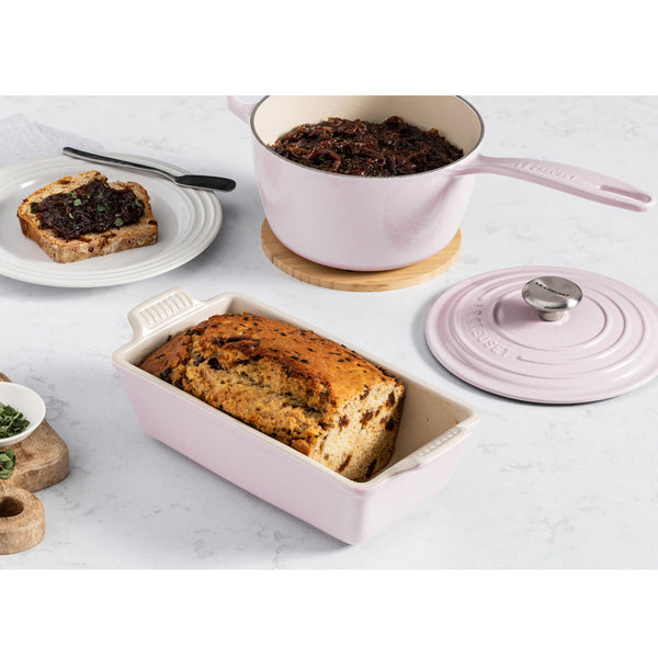 Le Creuset 9" x 5" x 3" (1.5 qt./1 lb.) Heritage Loaf Pan - Shallot