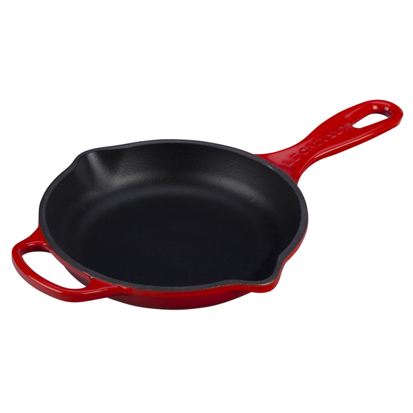 LE CREUSET 6.33'' SIGNATURE SKILLET - CERISE