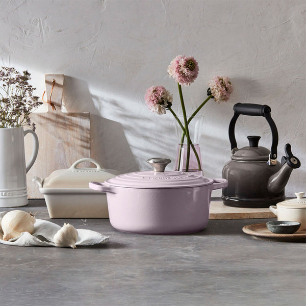 Le Creuset 7.25 qt. Signature Round Dutch Oven - Shallot