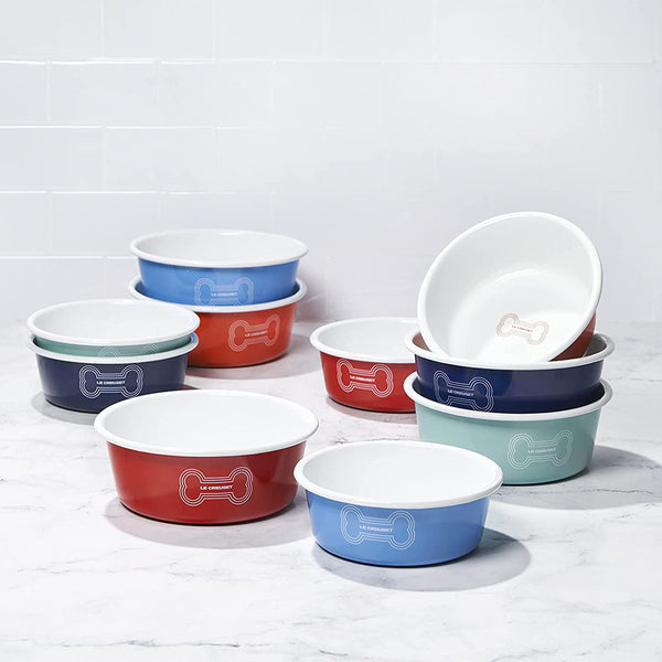 Le Creuset 6 cup Large Dog Bowl - Red