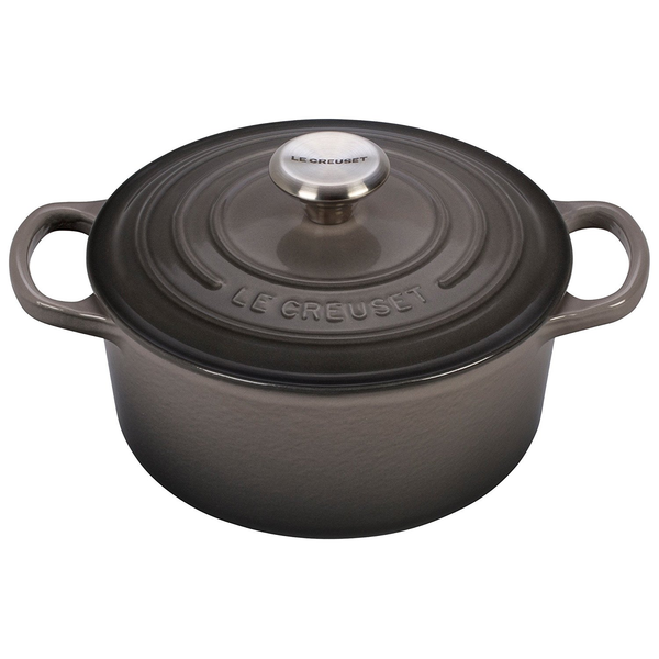 LE CREUSET 2-QUART ROUND DUTCH OVEN, OYSTER
