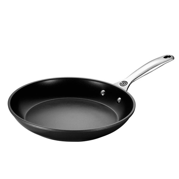 Le Creuset Toughened Nonstick PRO 10" Fry PanLe Creuset Toughened Nonstick PRO 10" Fry Pan